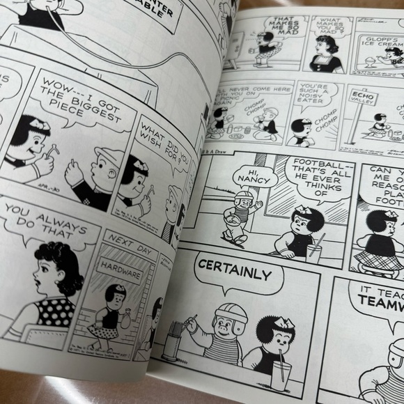 Nancy Eats Food Ernie Bushmiller's Nancy Vintage 1989 - Picture 10 of 12